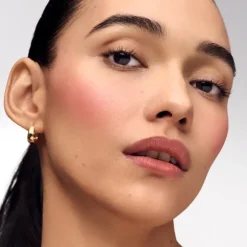 Futurist Blushmaker 10