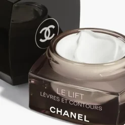 LE LIFT SOIN LÈVRES ET CONTOURS