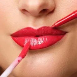 Plumping Lip Fluid 3