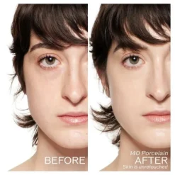 Revitalessence Skin Glow Foundation 30