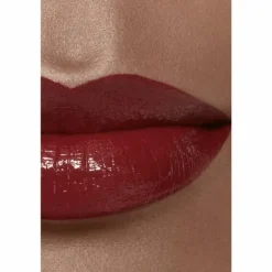 ROUGE ALLURE LAQUE
