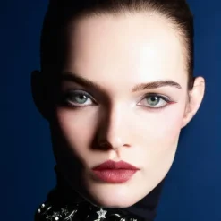 ROUGE ALLURE VELVET