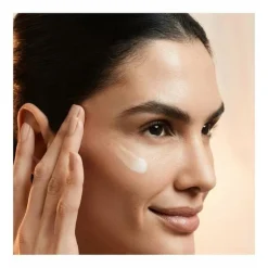 THE LIGHT CREAM